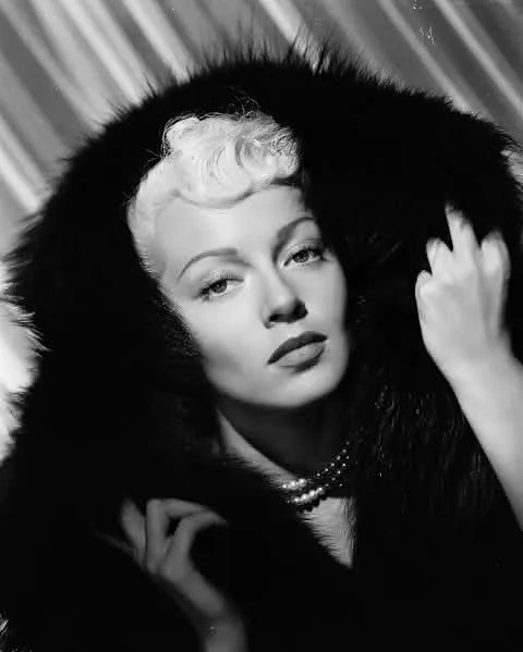 Лана Тёрнер